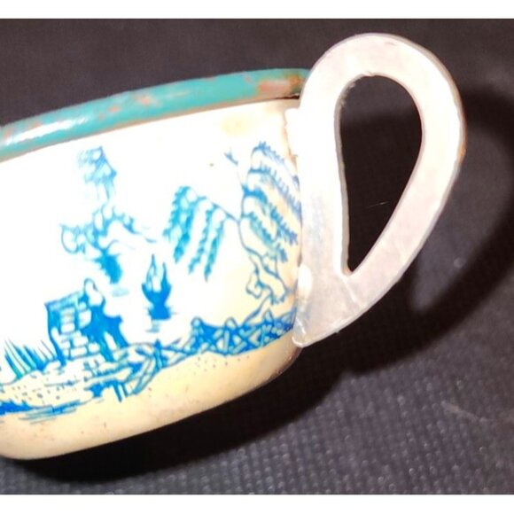 Vintage Toy Blue Willow China Tea Set Antique Metal Miniature - Picture 7 of 8